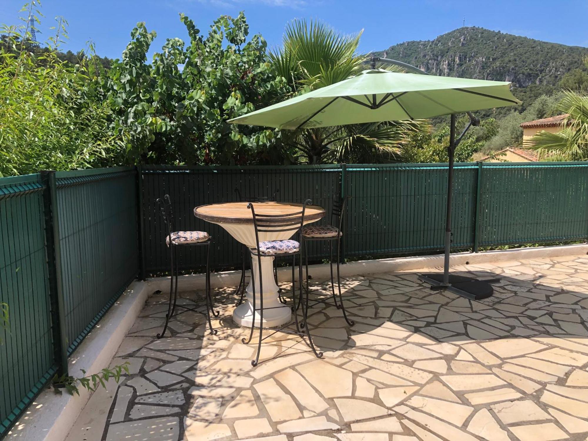 Appartement Dans La Colline Belgentier Bagian luar foto